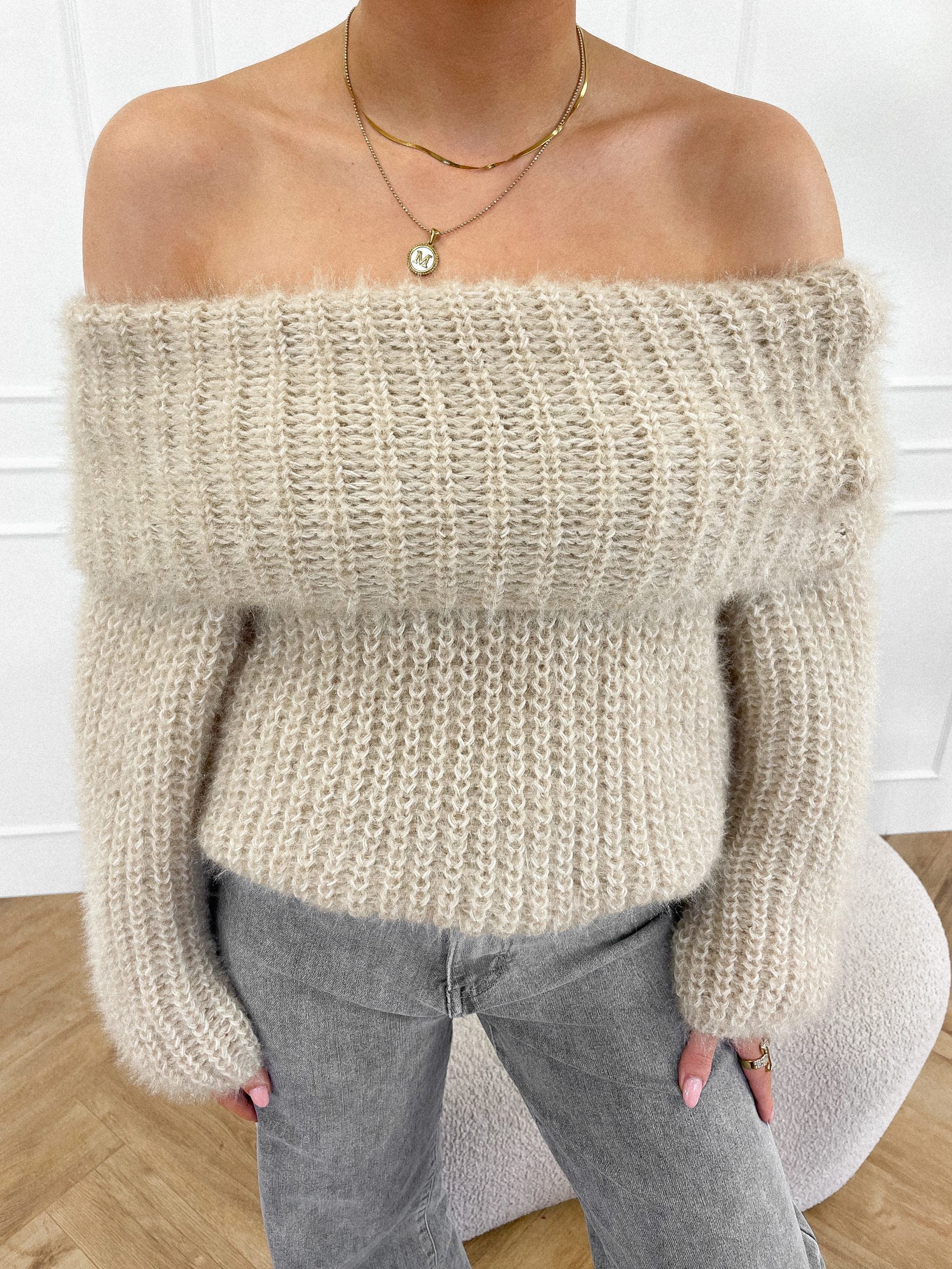 Kae Off Shoulder Sweater Beige